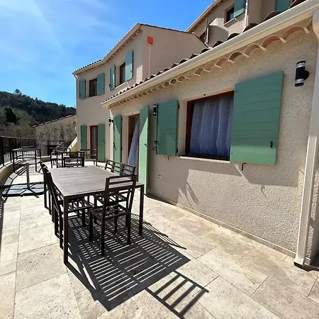 Maison Familiale A Avec Terrasse Privee