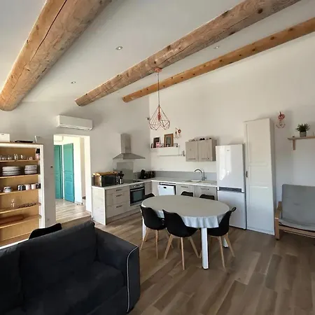 Holiday home Maison Familiale A Avec Terrasse Privee