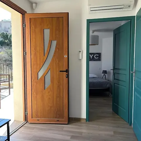 Maison Familiale A Avec Terrasse Privee 別荘 エスパラン・ド・ヴェルドン